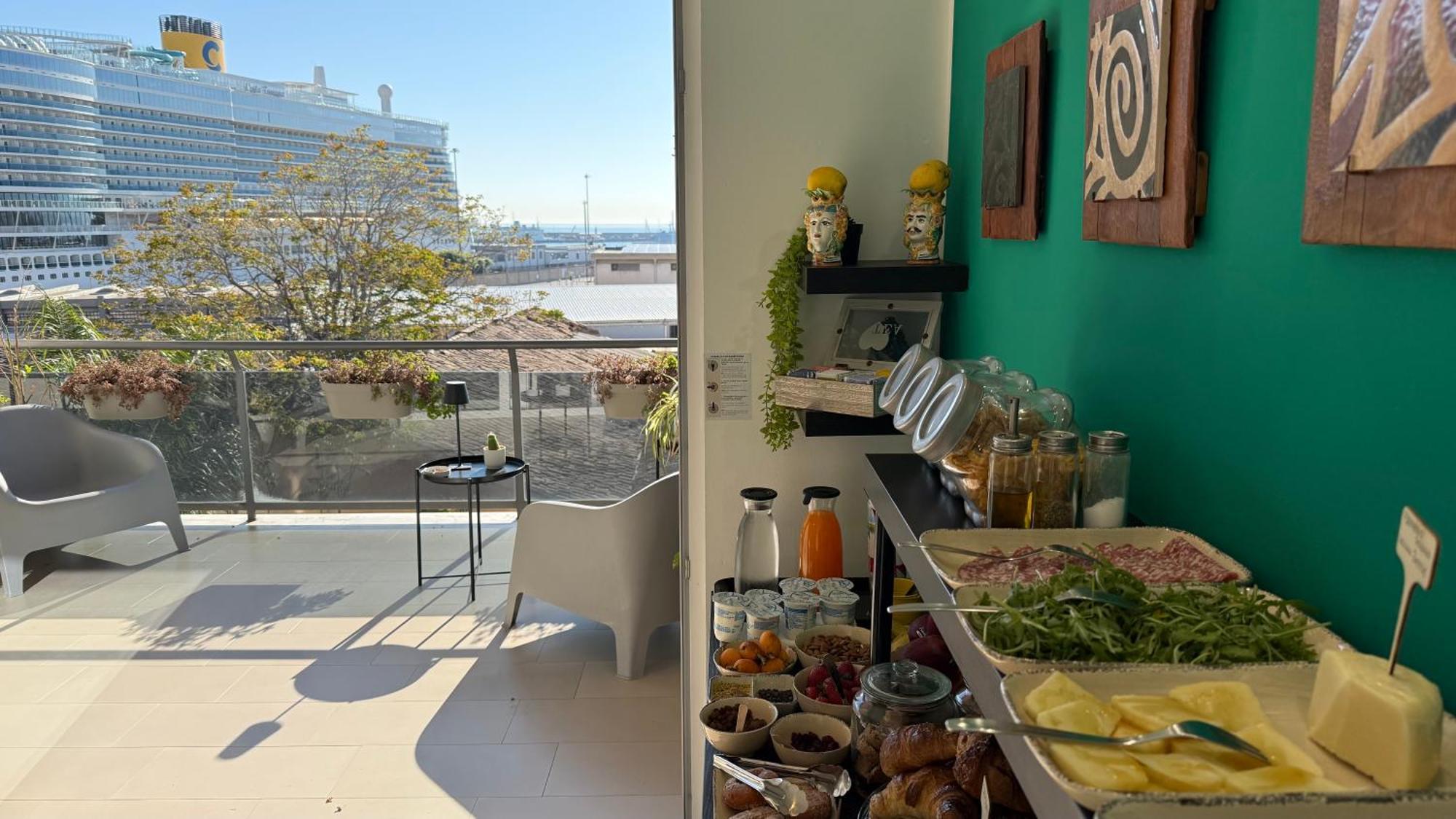 Location10 Acomodação com café da manhã Palermo Exterior foto